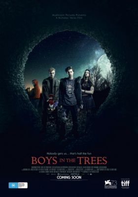 Мальчики на деревьях 2016